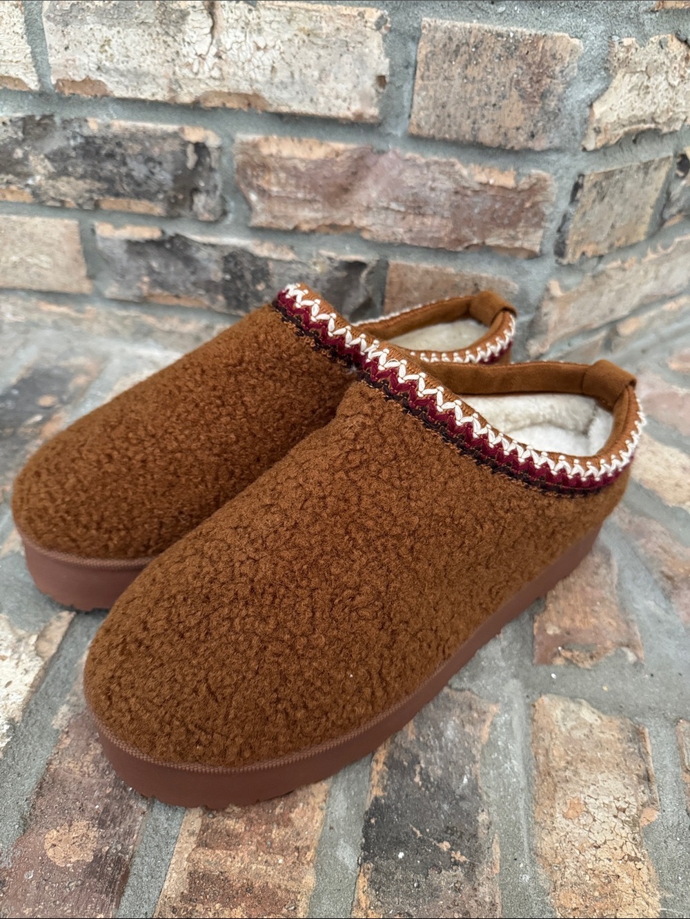 Cozy Women's Brown Slip On Clog Size 11